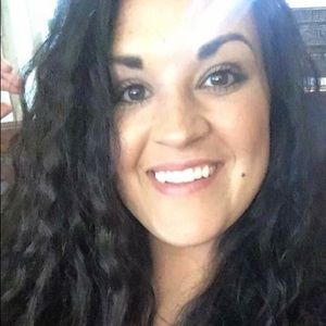 Meet your Posher, Whitney